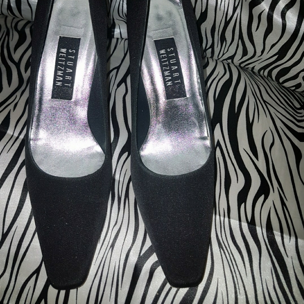 Stewart Weitzman Classic Black Pumps